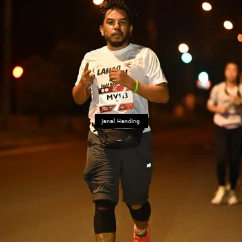 Runner Photo 7735771
