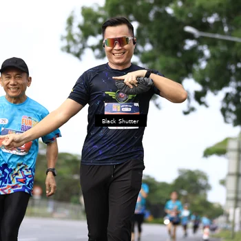 Runner Photo 7735776