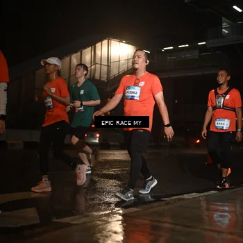 Runner Photo 7735777