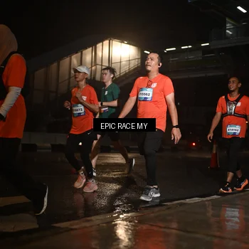Runner Photo 7735794