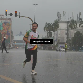 Runner Photo 7735799
