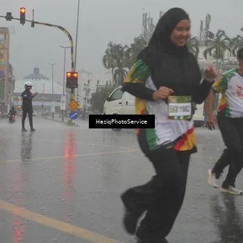 Runner Photo 7735800