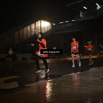 Runner Photo 7735806