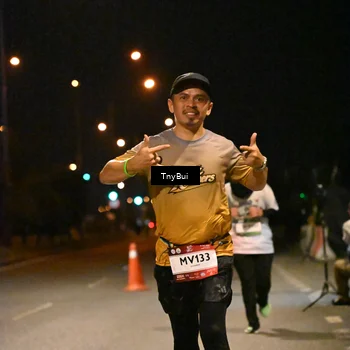 Runner Photo 7735850