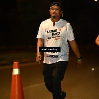 Runner Photo 7735865