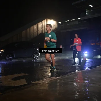 Runner Photo 7735884