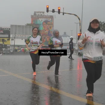 Runner Photo 7735898