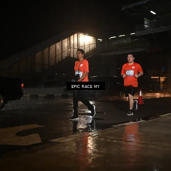 Runner Photo 7735901