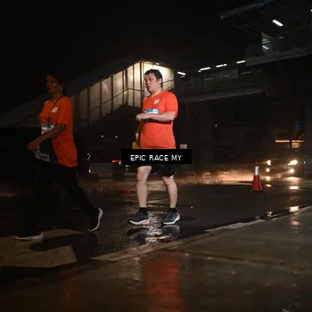 Runner Photo 7735914