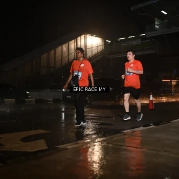 Runner Photo 7735916