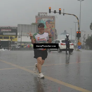 Runner Photo 7735938