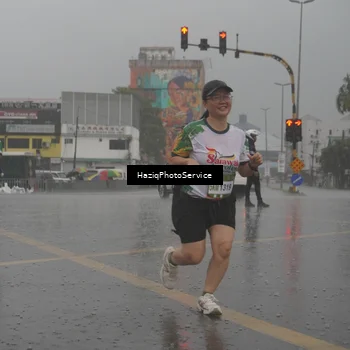 Runner Photo 7735939