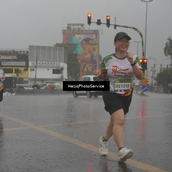 Runner Photo 7735946