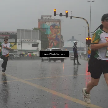 Runner Photo 7735960