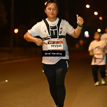 Runner Photo 7735996