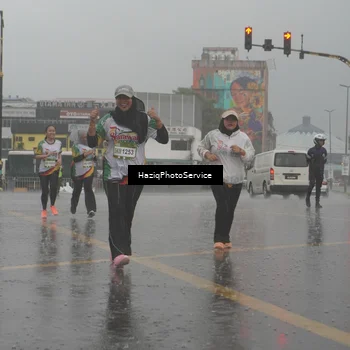 Runner Photo 7736022