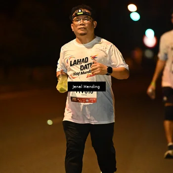 Runner Photo 7736027
