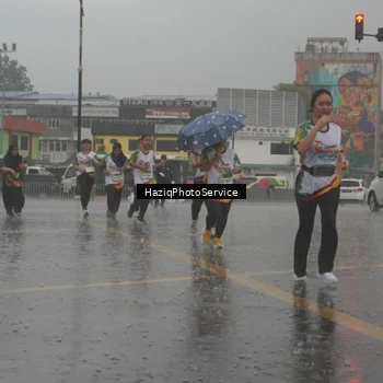 Runner Photo 7736030