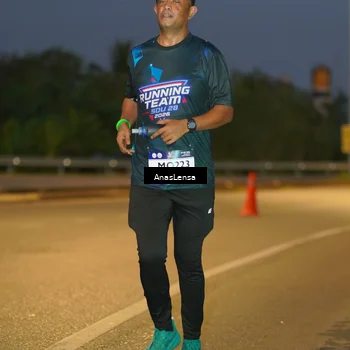 Runner Photo 7736031