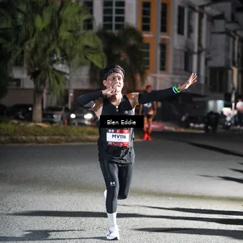 Runner Photo 7736036