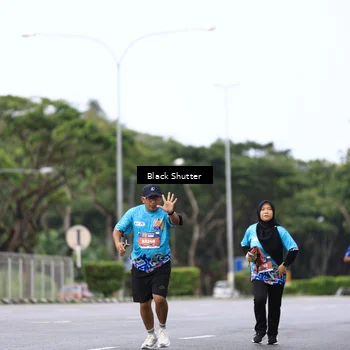 Runner Photo 7736044