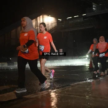 Runner Photo 7736047