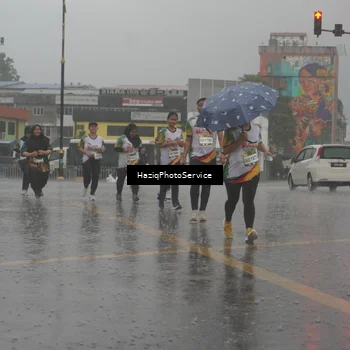 Runner Photo 7736048