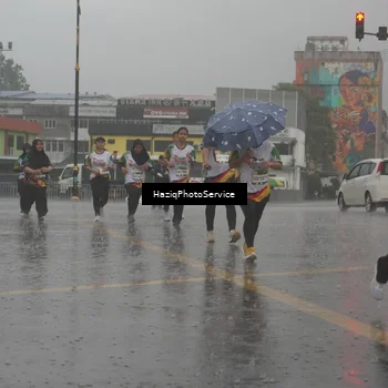 Runner Photo 7736051