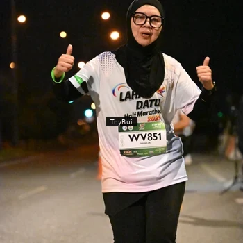 Runner Photo 7736076