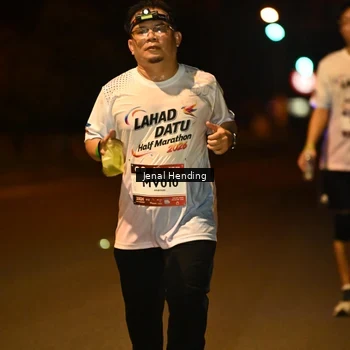 Runner Photo 7736079