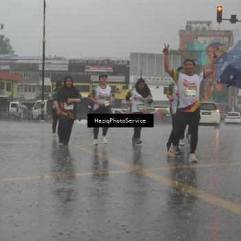 Runner Photo 7736083