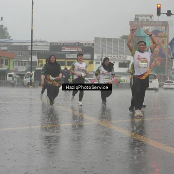 Runner Photo 7736090