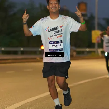Runner Photo 7736099