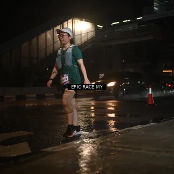 Runner Photo 7736112
