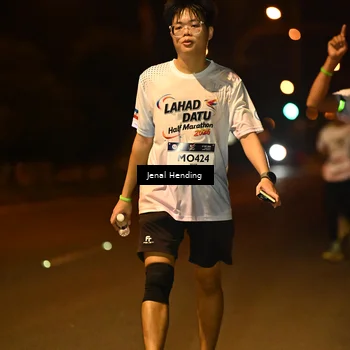 Runner Photo 7736114