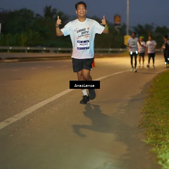 Runner Photo 7736128