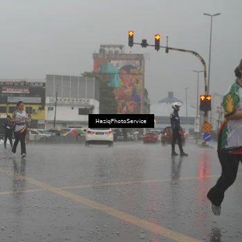 Runner Photo 7736130