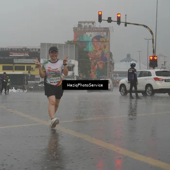 Runner Photo 7736133