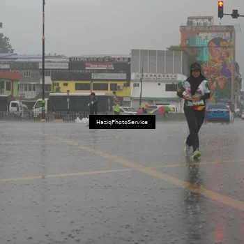 Runner Photo 7736192