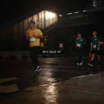 Runner Photo 7736210