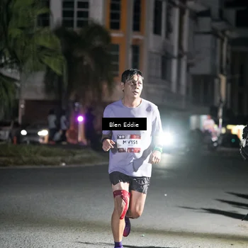 Runner Photo 7736212