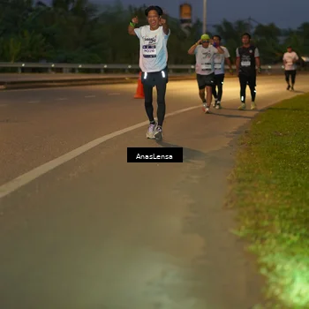 Runner Photo 7736220