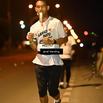 Runner Photo 7736238