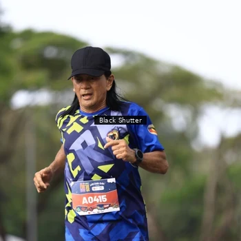 Runner Photo 7736241