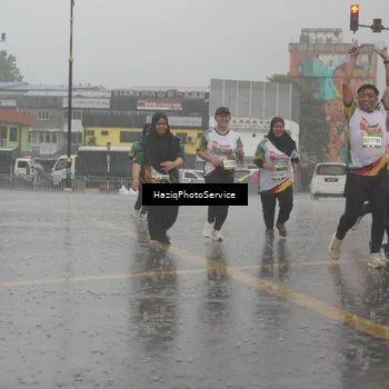 Runner Photo 7736249
