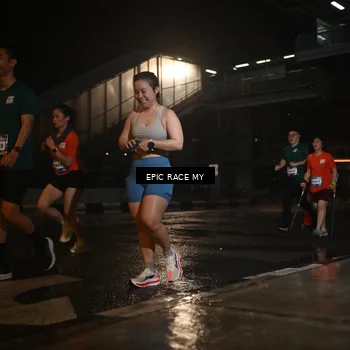 Runner Photo 7736257