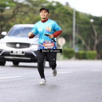 Runner Photo 7736259