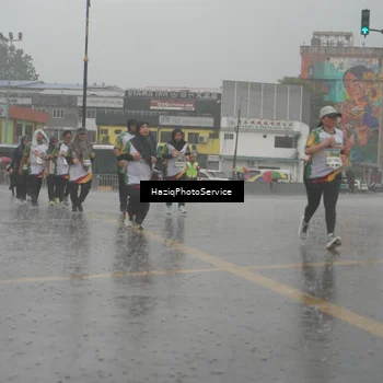 Runner Photo 7736262