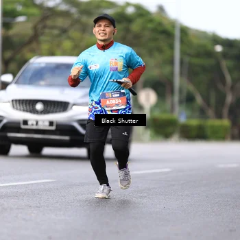 Runner Photo 7736272