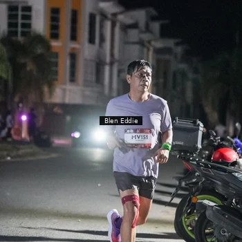 Runner Photo 7736276